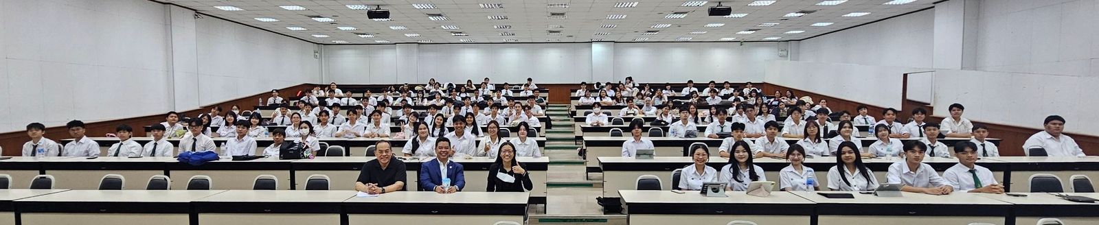 บรรยายพิเศษ เปิดมุมมองอาชีพวิศวกรอุตสาหการจากประสบการณ์จริง