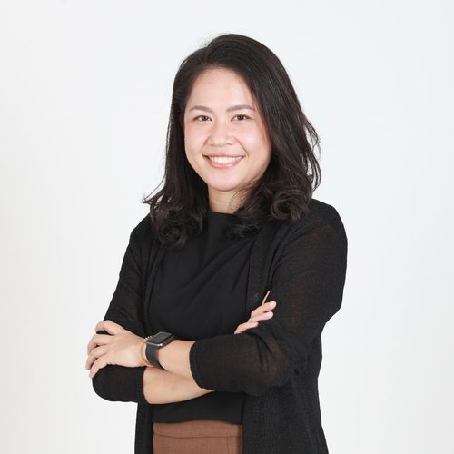 แพรวพรรณ ประหยัดทรัพย์